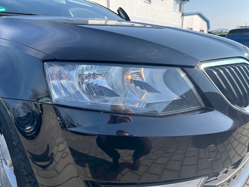 Škoda Octavia (2014) Combi Elegance 1.4 TSI 103 kW - fotka 30 z 30