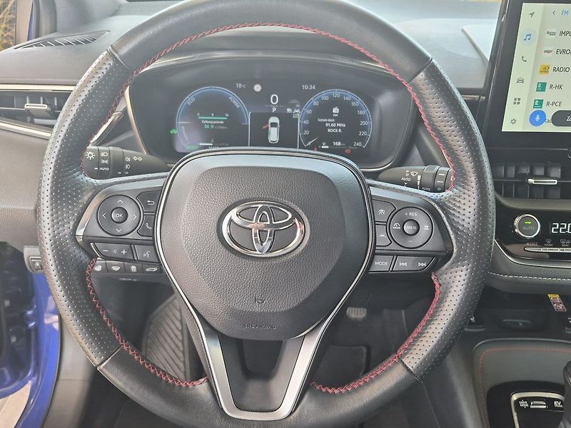 Toyota Corolla TS 1,8 HEV GR Sport Dynamic - fotka 14 z 27