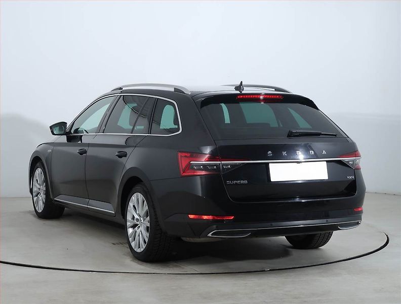 Škoda Superb (2024) Laurin&Klement 2.0 TDI - fotka 4 z 23