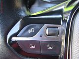 Peugeot 2008 (2021) 1.2 PT, ČR, LED - náhled 13