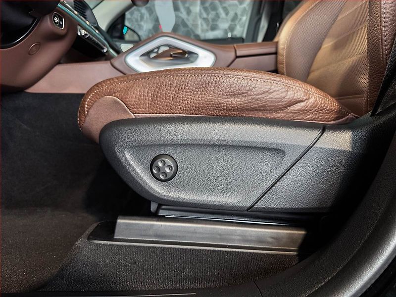 Mercedes-Benz GLE (2024) 450 d 4MATIC - fotka 14 z 22