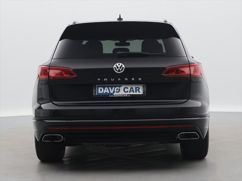 Volkswagen Touareg 3,0 TSI 250 kW 4x4 CZ R-line - fotka 6 z 29