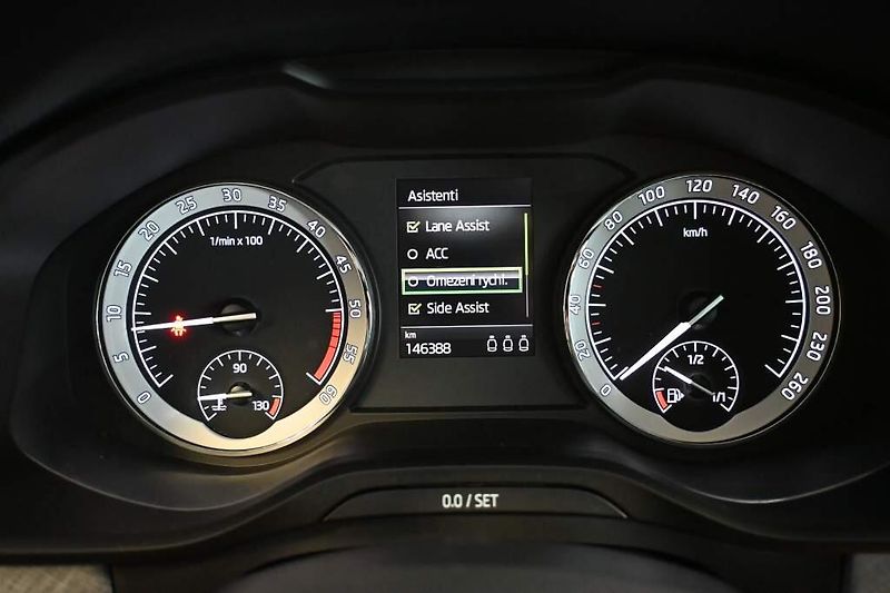 Škoda Kodiaq (2022) 2.0 DSG Matrix LED ACC Tažné K - fotka 28 z 36