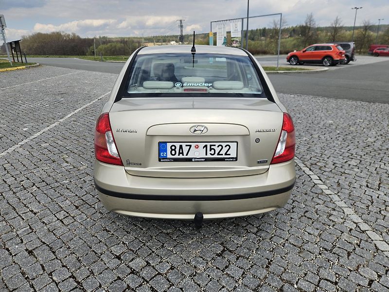 Hyundai Accent (2008) 1.5CRDI VELMI PĚKNÝ, SPLÁTKY  - fotka 7 z 24