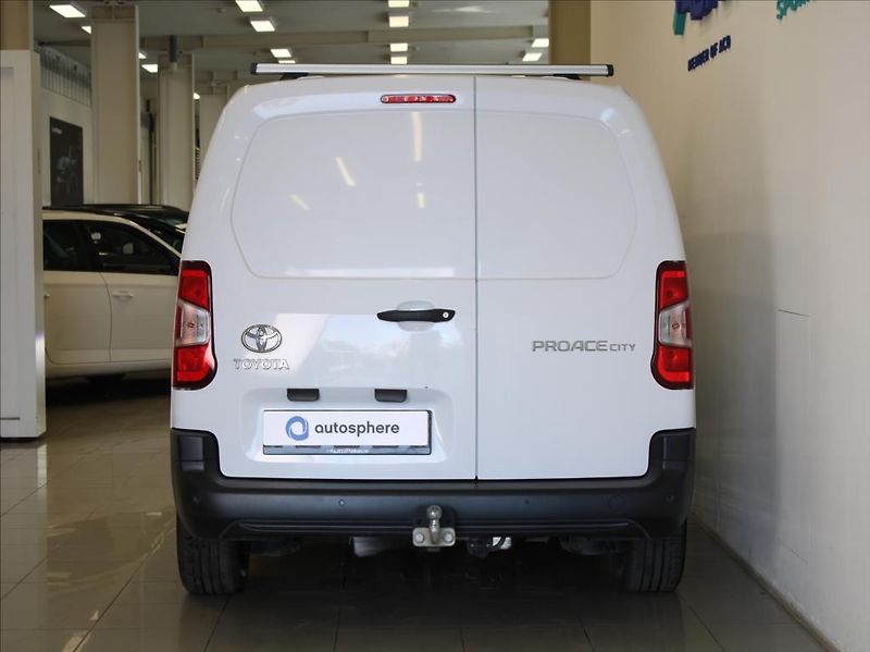 Toyota ProAce 1,5 D 75kW 102tkm. 1.maj.ČR - fotka 4 z 18