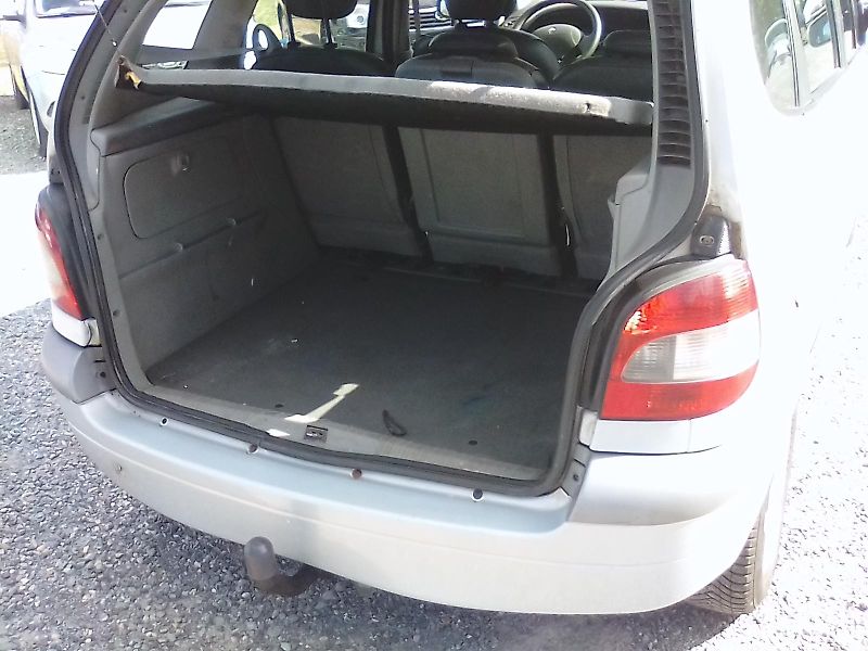 Renault Scénic (2002) 1.9 Dci Expression, jede dobře - fotka 25 z 30