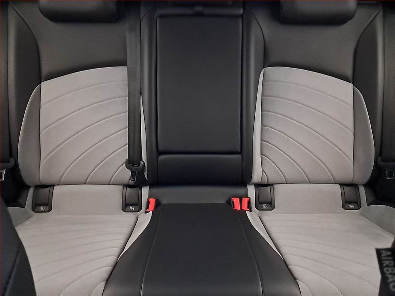 Volkswagen ID.3 (2022) Pro Perf. (62 kWh), SoH 91% - fotka 10 z 28