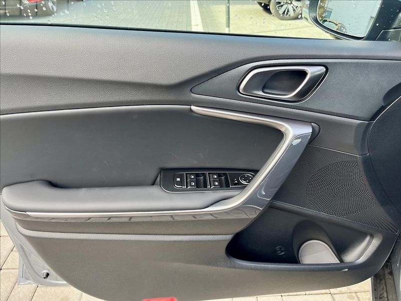 Kia XCeed (2026) 1,0 T-GDI  SPIN - fotka 11 z 25