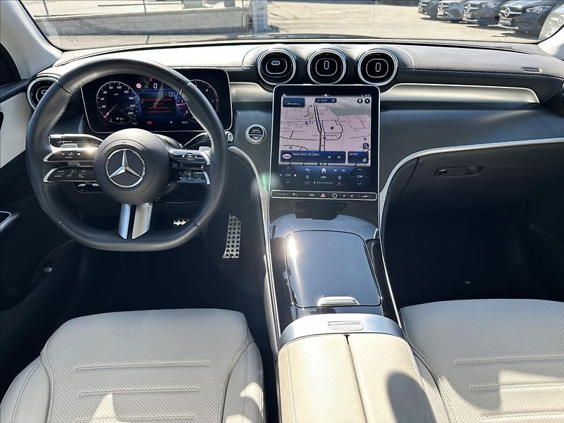 Mercedes-Benz GLC 220d 4MATIC kupé AMG linie - fotka 8 z 12