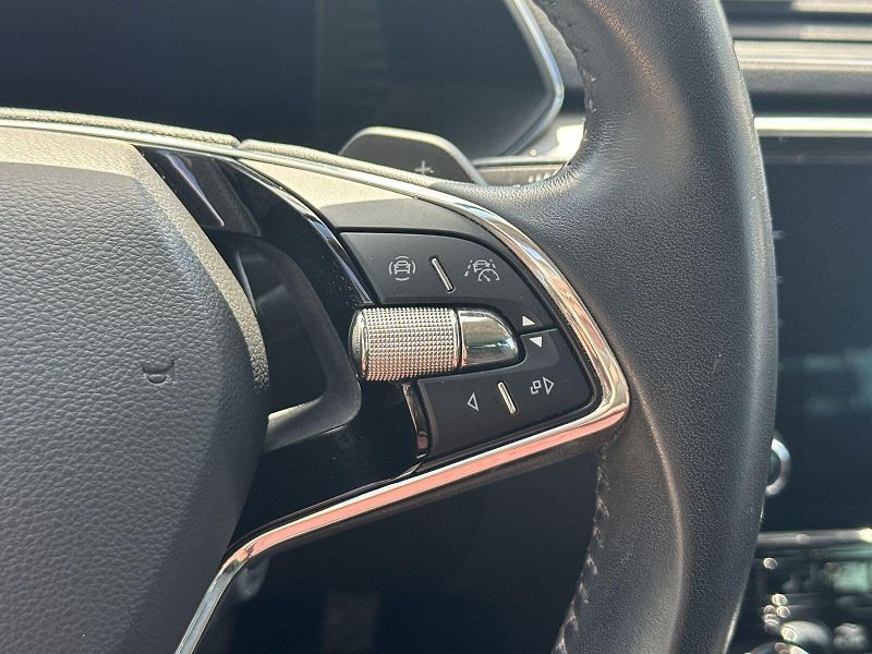 Škoda Superb (2023) Combi 2.0 TDI DSG Style - fotka 15 z 34