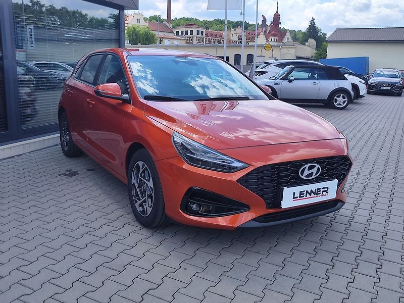 Hyundai i30 1.0 T-GDI/74kW Style DCT - fotka 3 z 37