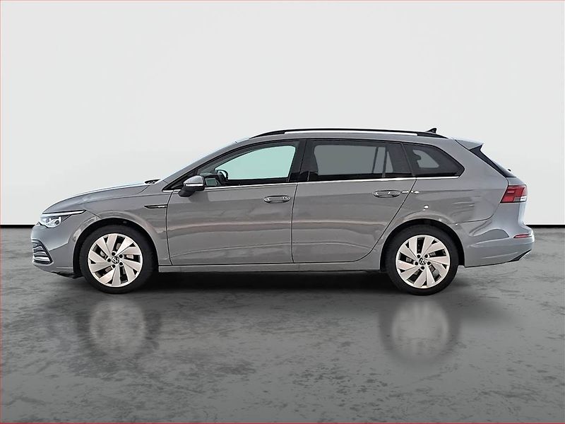 Volkswagen Golf (2023) 1.5 TSI - fotka 3 z 21