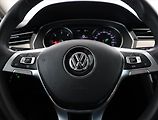 Volkswagen Passat (2018) R-Line 2.0 TDI, Automat, Kůže - náhled 8