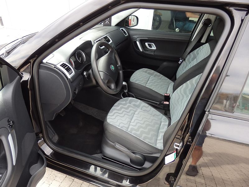 Škoda Fabia 1.4 16V KLIMA, ZÁVĚS - fotka 6 z 15
