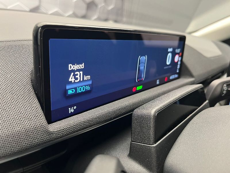 Ford Mustang Mach-E SoH 94,5 %, po servisní prohlí - fotka 12 z 68