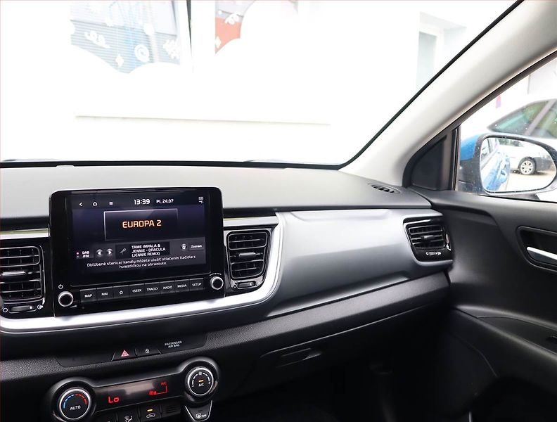 Kia Stonic (2021) 1.0 T-GDI, Automat, Serv.kniha - fotka 8 z 19
