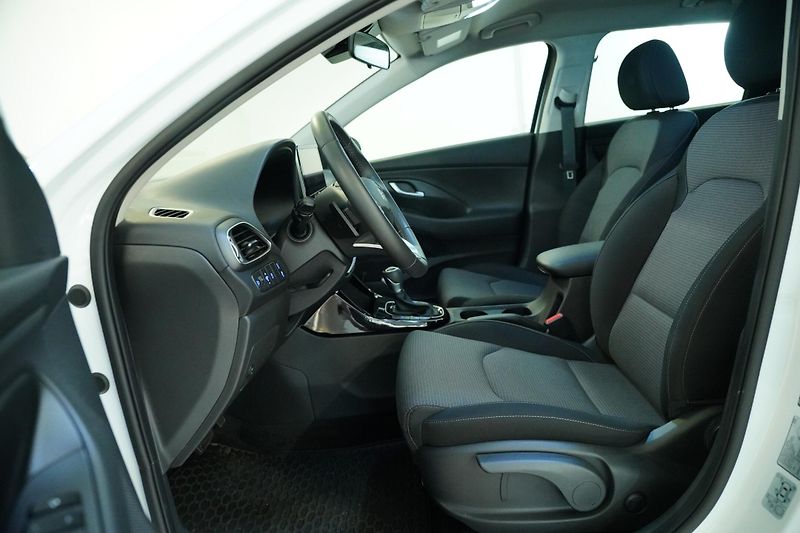 Hyundai i30 - fotka 11 z 26