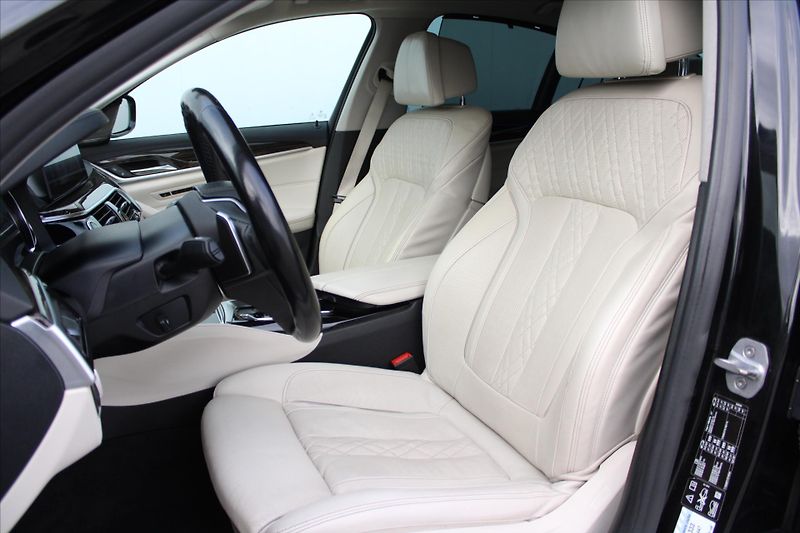 BMW Řada 5 540i xDrive 250kW LUXURY ČR - fotka 10 z 35