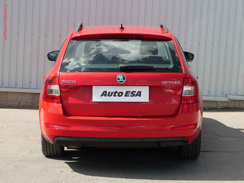 Škoda Octavia (2016) 1.4TSi, ČR, Style, TZ - fotka 5 z 19