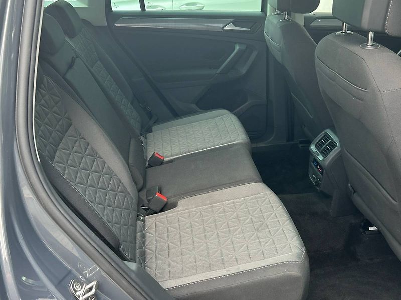 Volkswagen Tiguan (2020) 1.5 TSI Life - fotka 31 z 32
