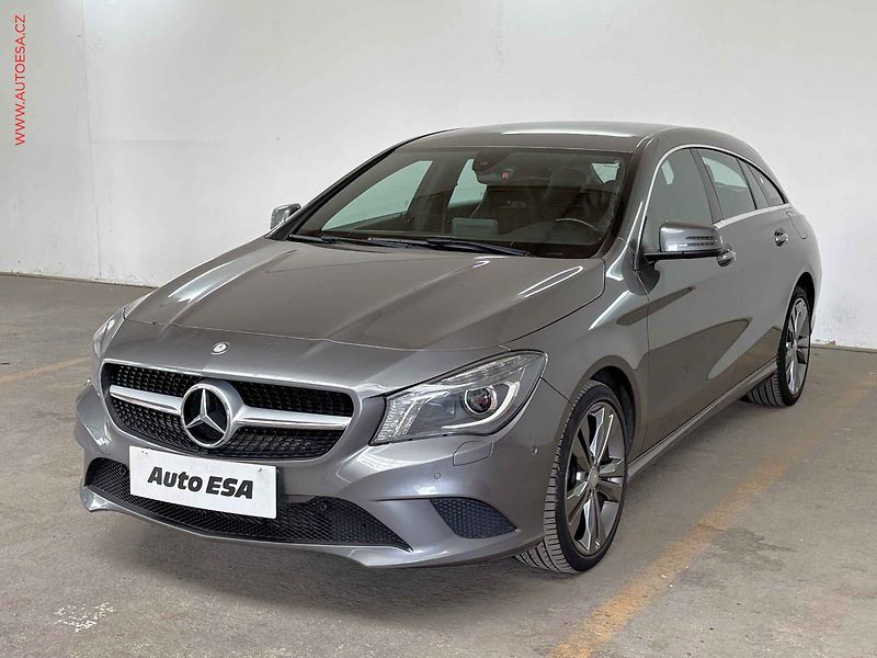 Mercedes-Benz CLA (2015) 1.6T 200, AT, bixen, navi - fotka 3 z 16