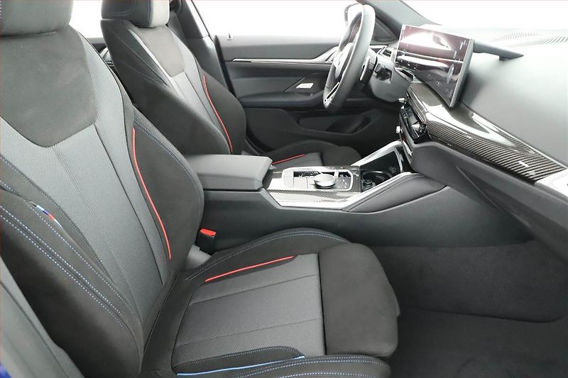 BMW Řada 4 (2025) M440i xDrive - fotka 7 z 20