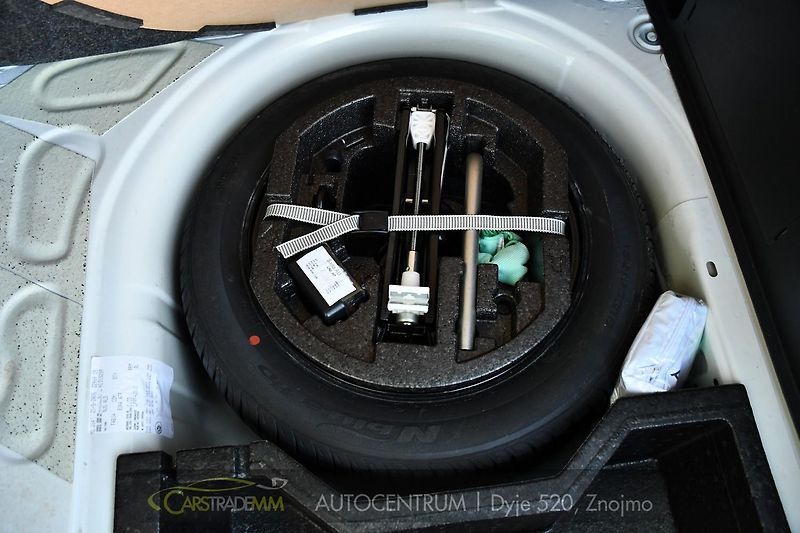 Škoda Fabia 1,2TSi DSG 2xALU 61tKM STYLE  - fotka 44 z 48