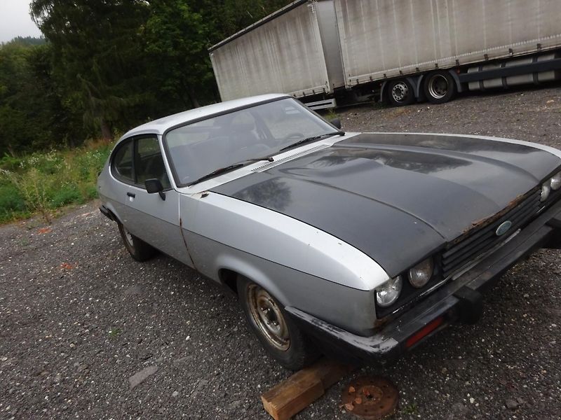 Ford Capri (1982) Capri 2.0 - fotka 4 z 17
