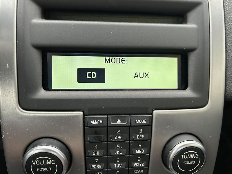Volvo C70 2.4  D5 Sumum - fotka 23 z 30