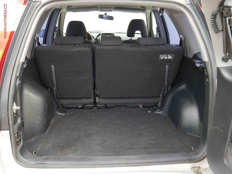Honda CR-V (2005) 2.0 i -VTEC 4x4, AT, autoAC - fotka 7 z 15