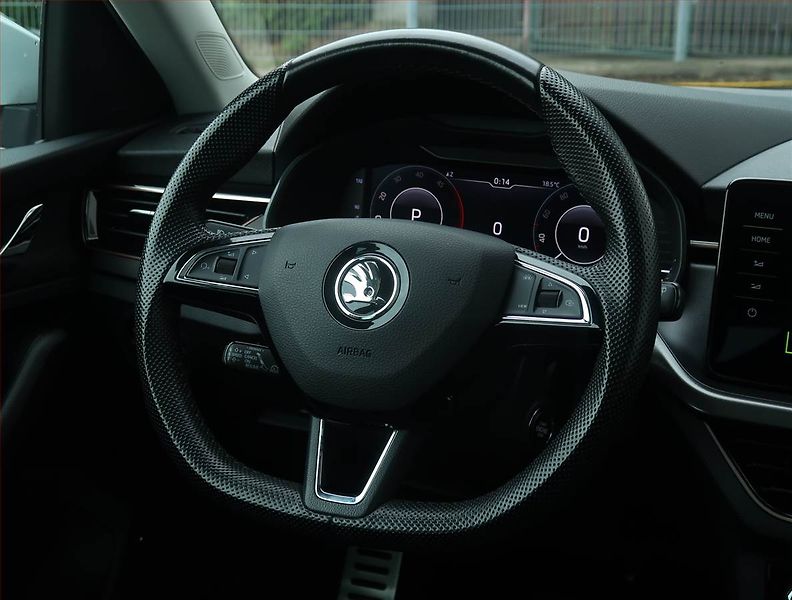 Škoda Kamiq (2019) 1.6 TDI, Automat, Navi - fotka 24 z 24