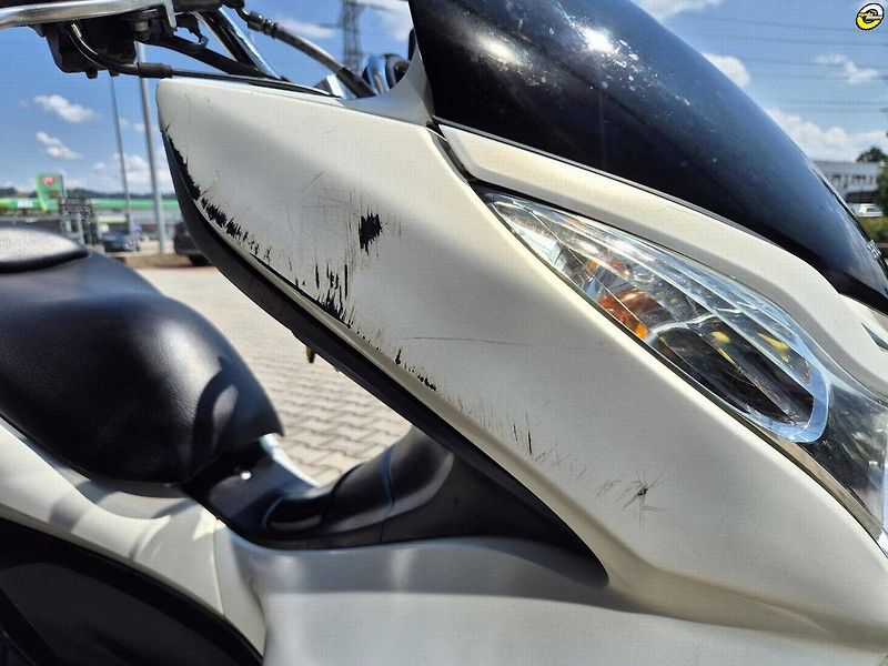 Honda PCX 125 (2011) - fotka 18 z 24