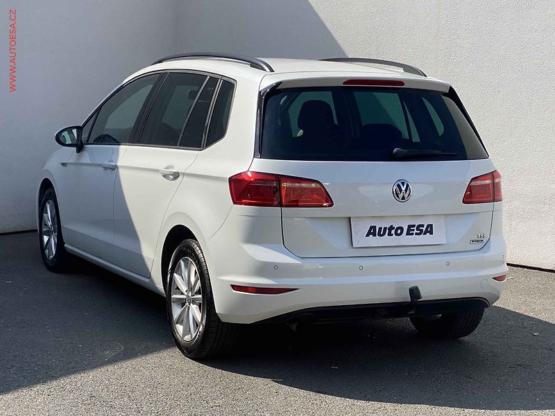 Volkswagen Golf Sportsvan (2015) 1.2 TSi, Lounge, STK6/28 - fotka 6 z 17