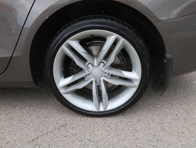 Audi A4 (2013) Ambition 2.0 TDI, Automat - fotka 14 z 14