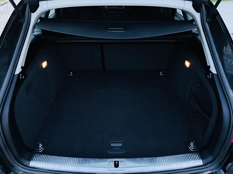Audi A4 2.0TDI MAN VÝHŘEV SERVISKA LED - fotka 19 z 41