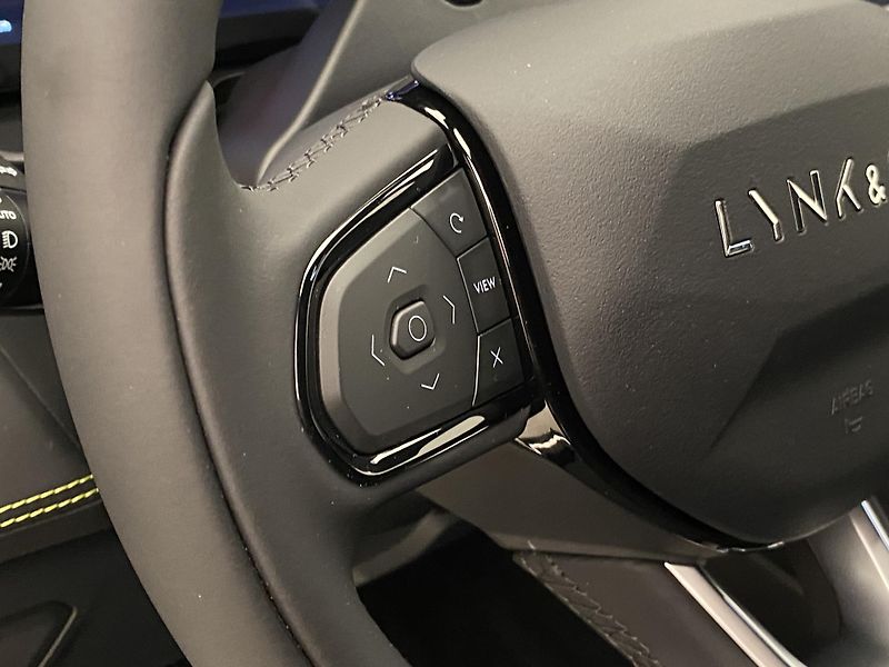 Lynk & Co 01 (2025) CORE PHEV AUT CZ 1.maj - fotka 25 z 94