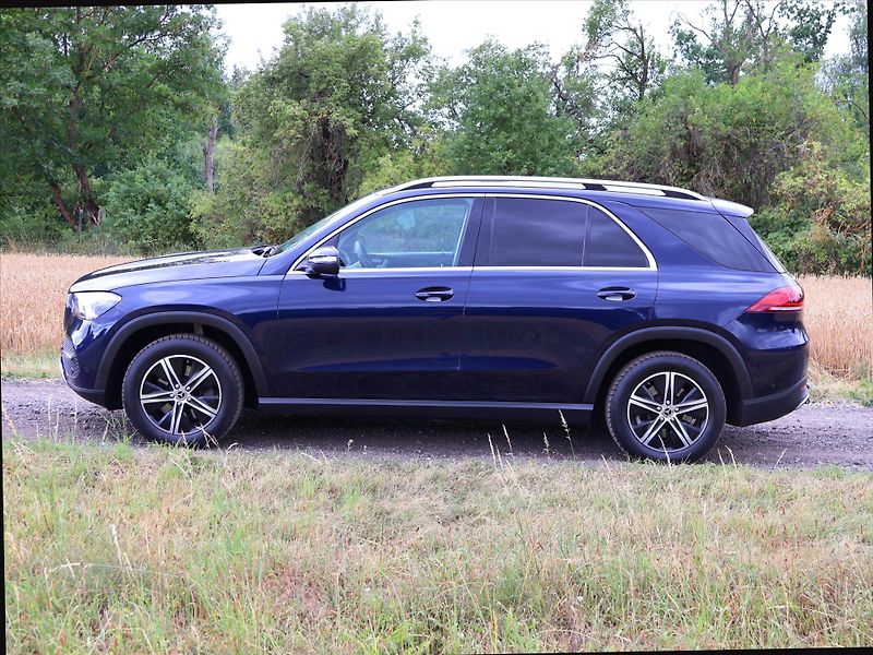 Mercedes-Benz GLE 2,0 300d 200kW Aut. 4M. CZ DPH - fotka 4 z 34