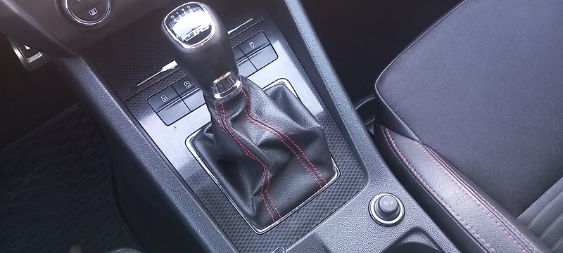 Škoda Octavia RS 2.0 TDI 135kW - fotka 18 z 30