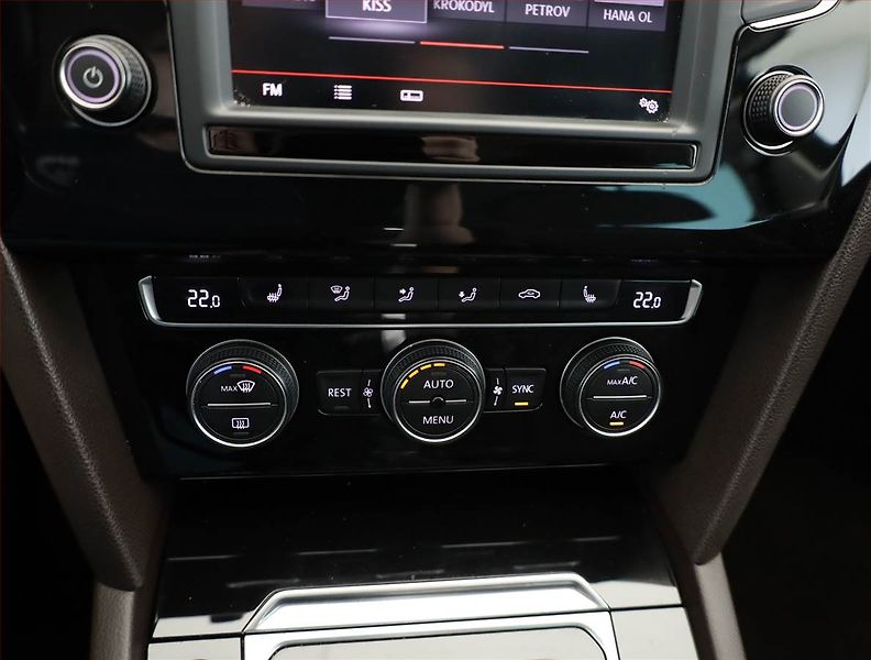 Volkswagen Passat (2016) Highline 2.0 TDI, Automat - fotka 10 z 19