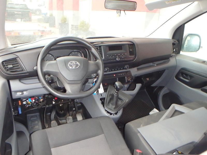 Toyota ProAce Verso  Verso L2  NG16 .0D 4D 140 - fotka 7 z 13