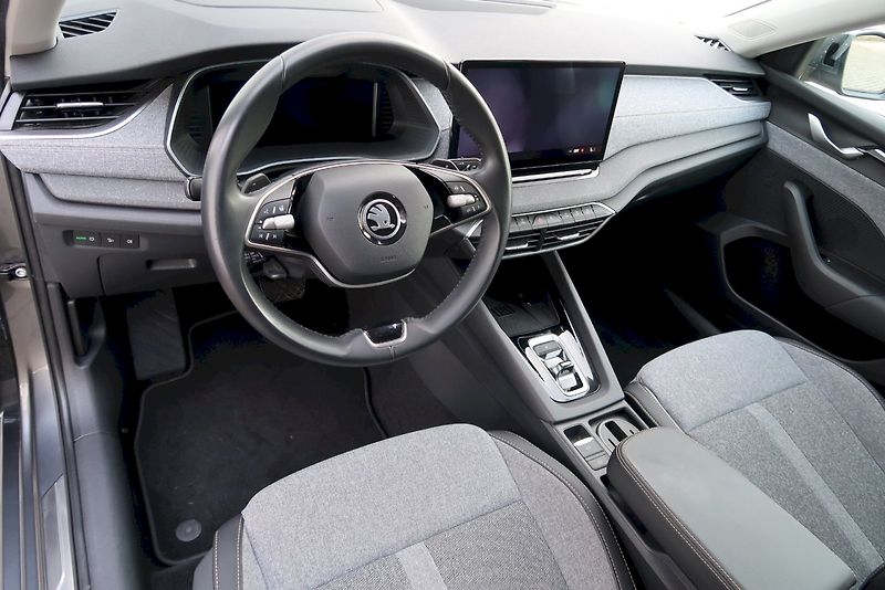 Škoda Octavia (2024) Top Selection 2.0 TDI 110 kW D - fotka 21 z 28
