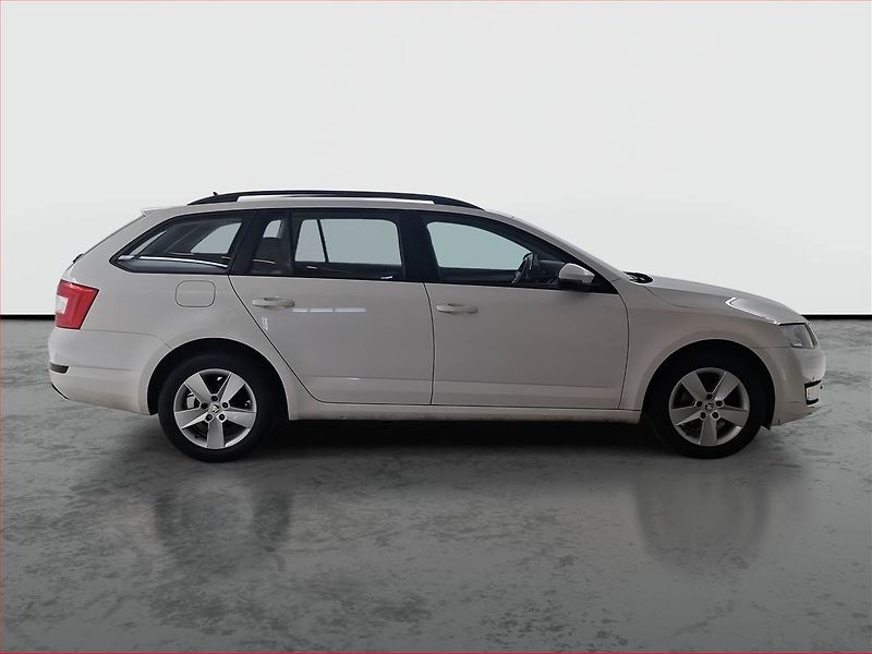 Škoda Octavia (2014) Ambition 1.6 TDI, Navi - fotka 6 z 16