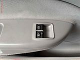 Škoda Octavia (2010) 1.6i, AC, výhřev sed - náhled 12
