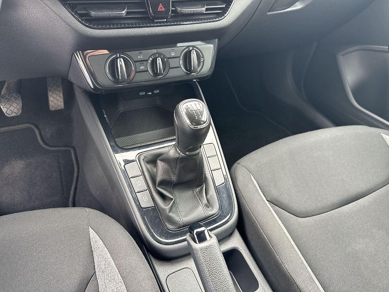 Škoda Fabia (2022) 1.0 MPI Active - fotka 17 z 23