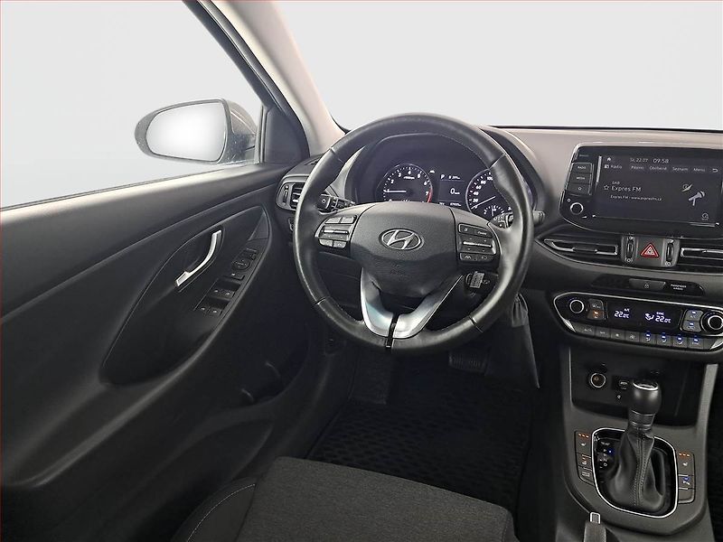 Hyundai i30 (2023) Smart 1.0 T-GDI - fotka 7 z 19