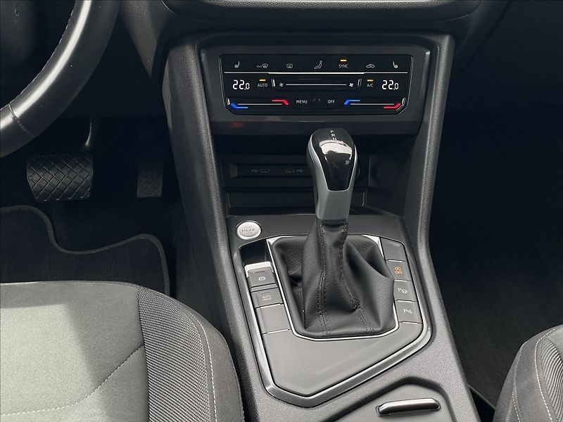 Volkswagen Tiguan Allspace 1,5 TSI DSG EVO Elegance ACC - fotka 12 z 23