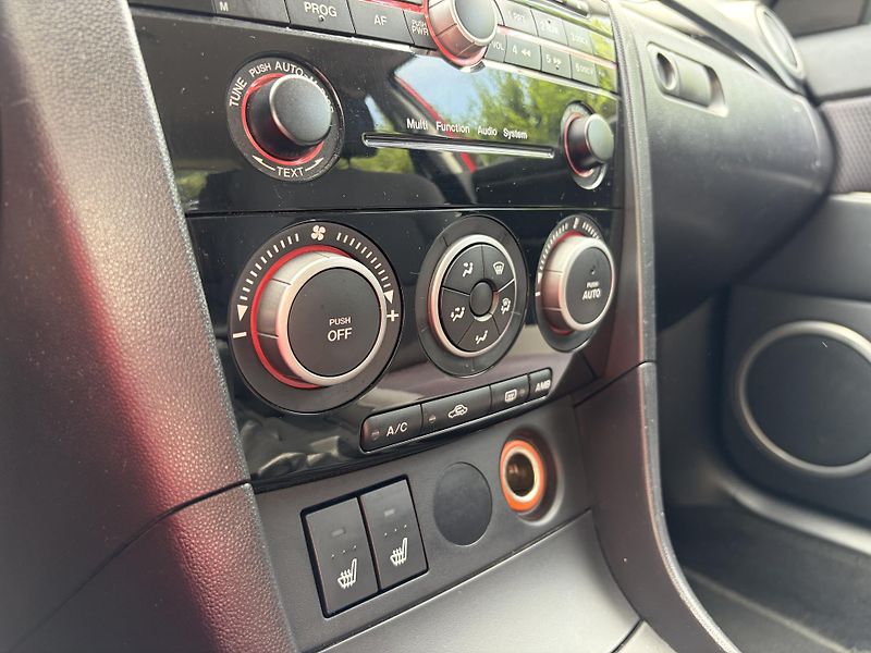 Mazda 3 1.6 Sport Active - fotka 25 z 25