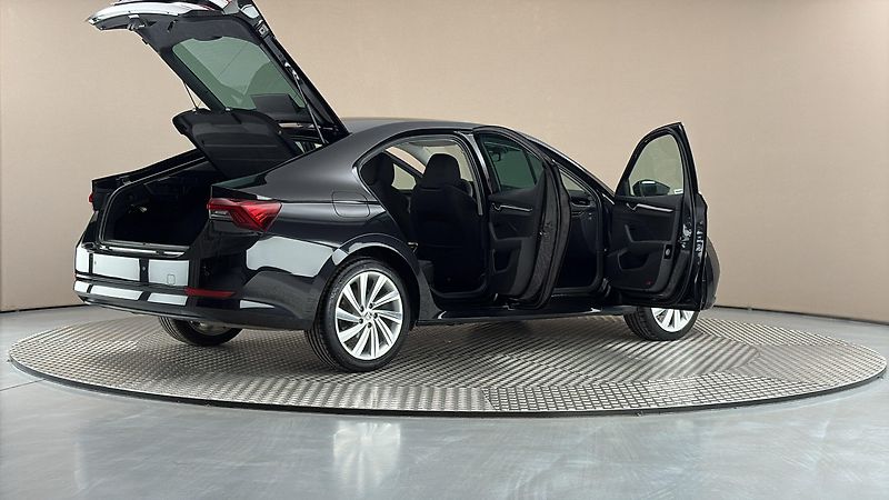 Škoda Octavia 1.5 TSI E-Tec DSG Style - fotka 6 z 25