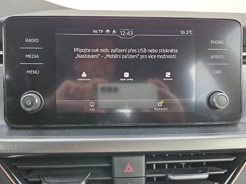 Škoda Kamiq (2021) STYLE Plus TSI 81/1.0 M6F - fotka 19 z 30