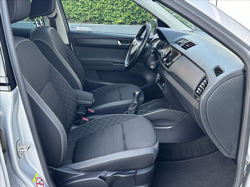 Škoda Fabia 1,0 TSI 95PS  Ambition Top - fotka 16 z 52